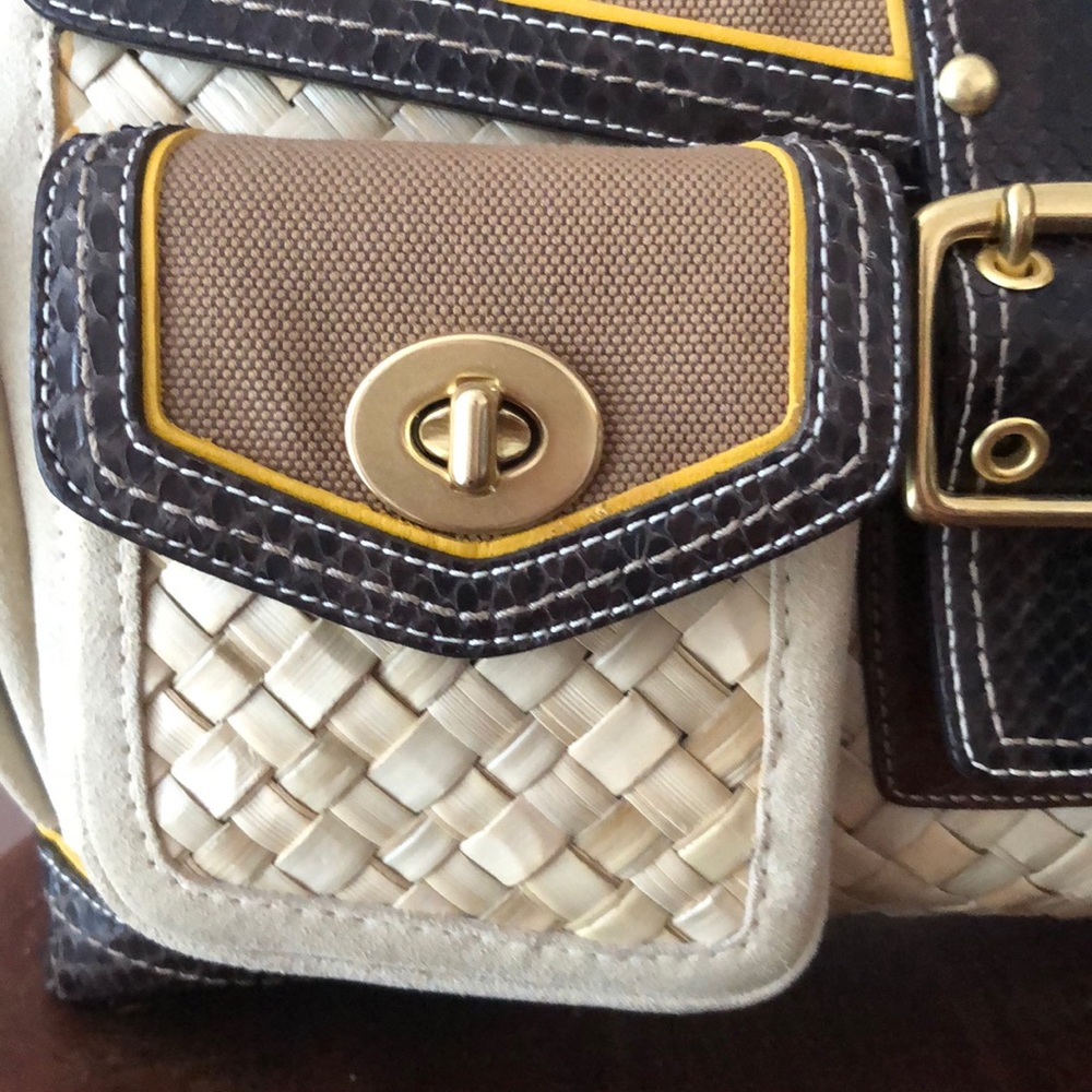 Limited Edition Daphne Coach Straw Handbag EUC - Picture 5 of 11